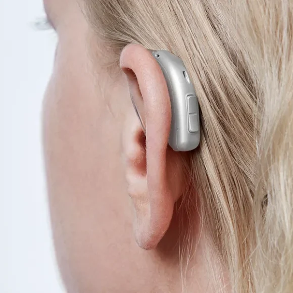 audifono miniRITE T en el oido 580x580